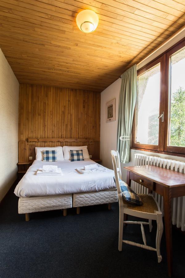 Chalet Les Melezes Bed & Breakfast Tignes Bagian luar foto